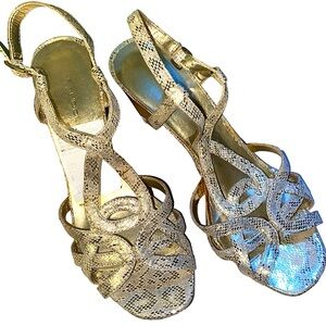 Bandolino - NIB gold sandals